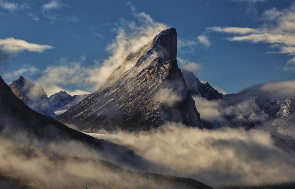 Thor-Peak-The-Greatest-Vertical-Drop-on-Earth.jpg