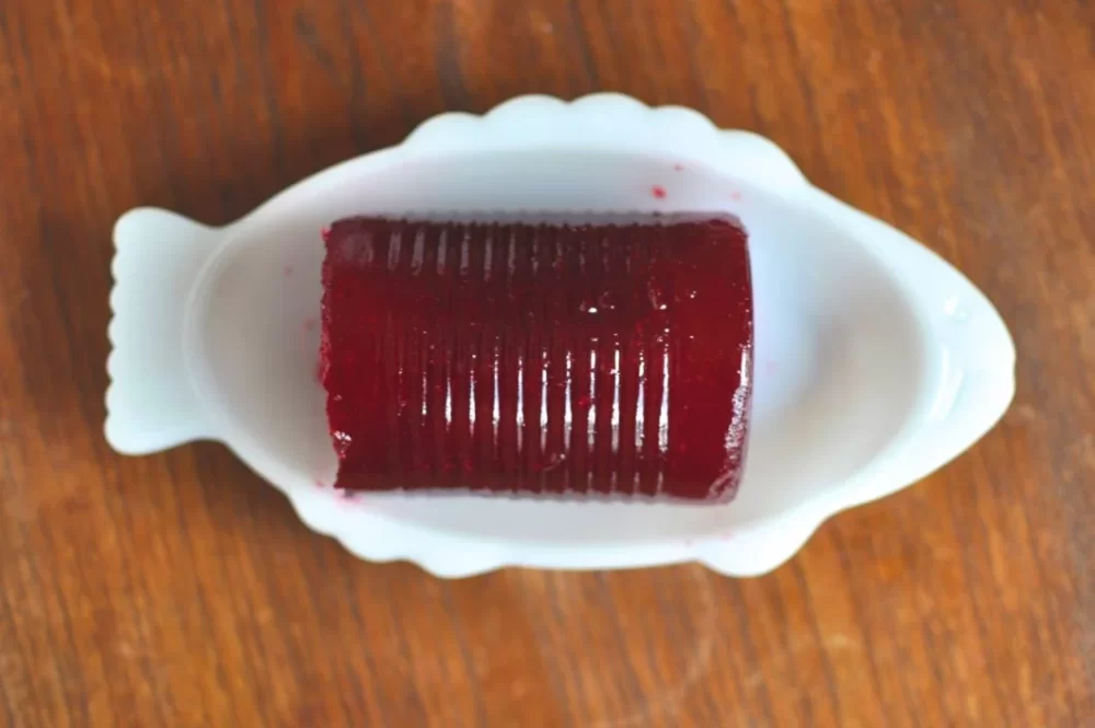 molded-cranberry-sauce-1060x704.webp